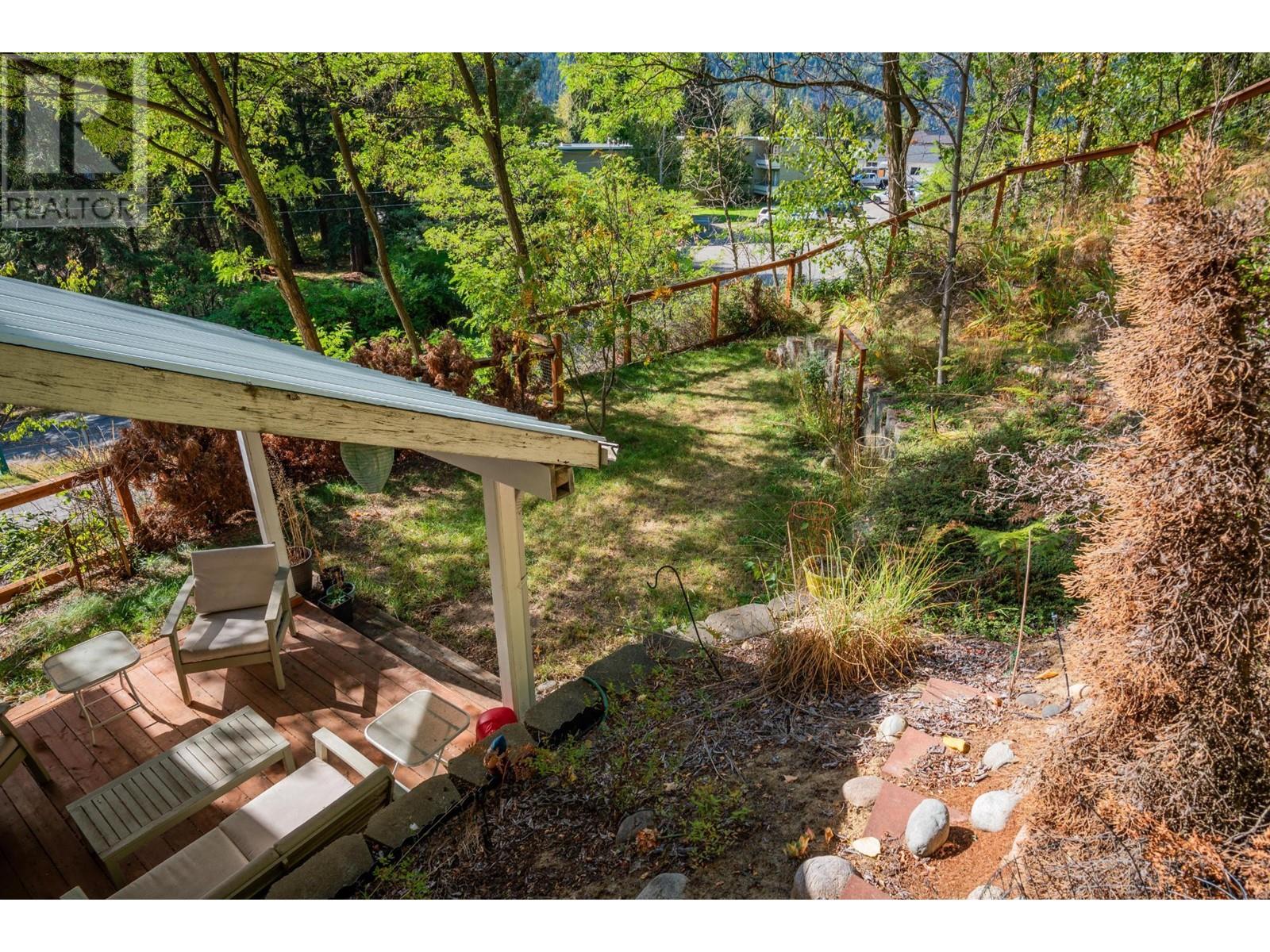 3301 Laburnum Drive, Trail, British Columbia  V1R 2S8 - Photo 49 - 2479771