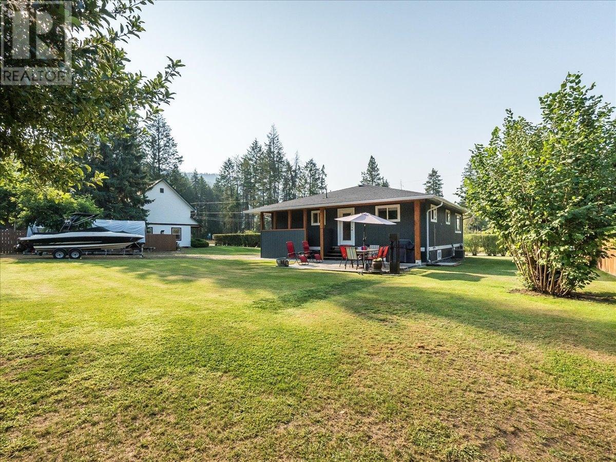 10 Skands Road, Christina Lake, British Columbia  V0H 1E2 - Photo 41 - 2479828