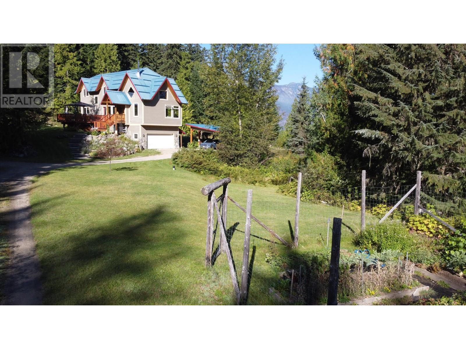 8201 Red Mountain Road, Silverton, British Columbia  V0G 1S0 - Photo 1 - 2479824