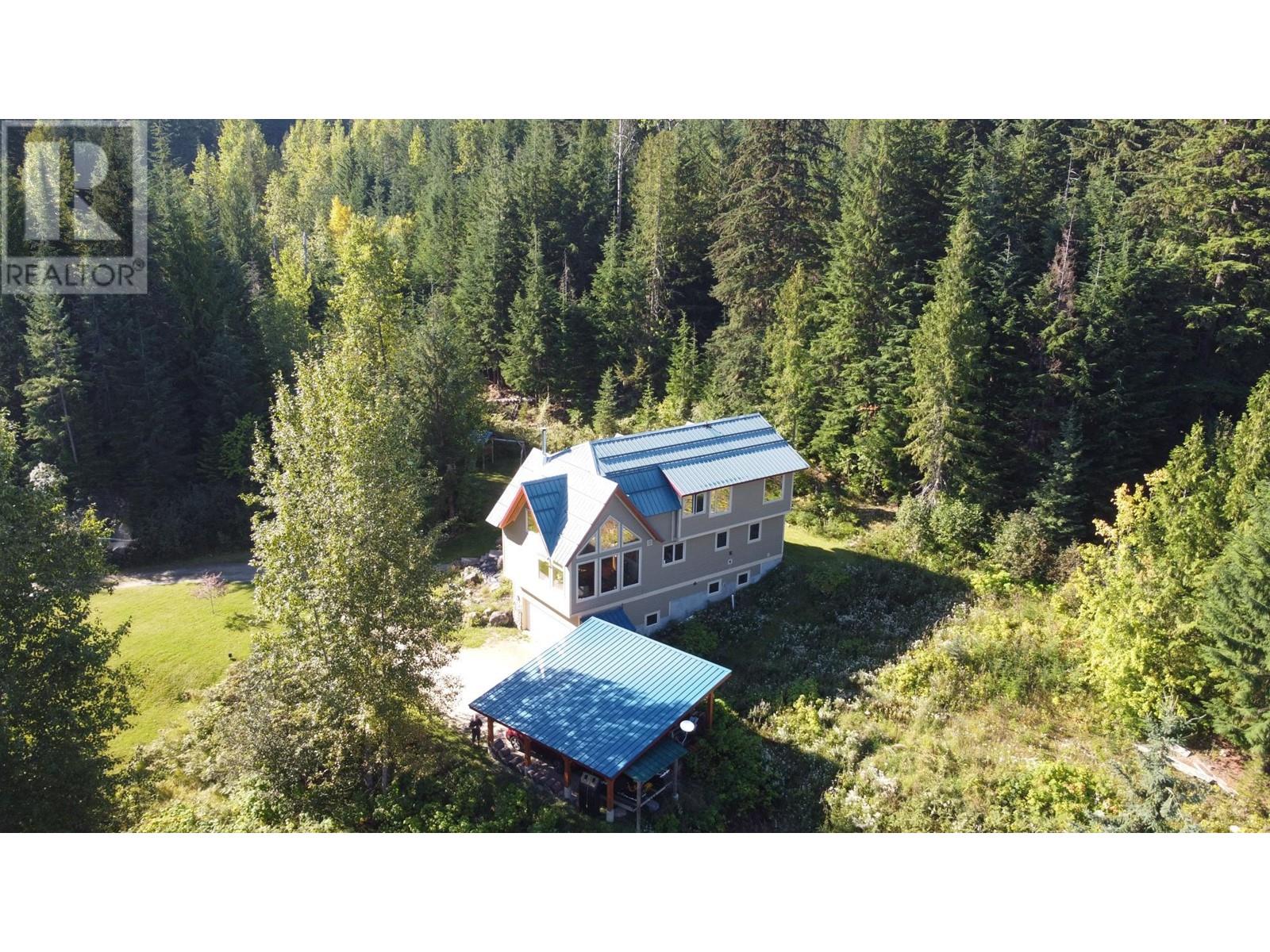 8201 Red Mountain Road, Silverton, British Columbia  V0G 1S0 - Photo 4 - 2479824