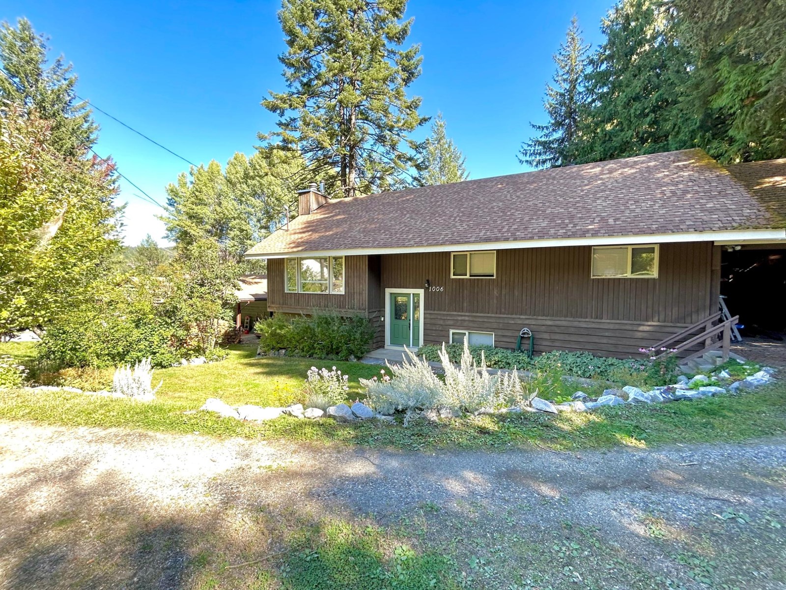 1006 Earl Street, Rossland, British Columbia  V0G 1Y0 - Photo 4 - 2479865