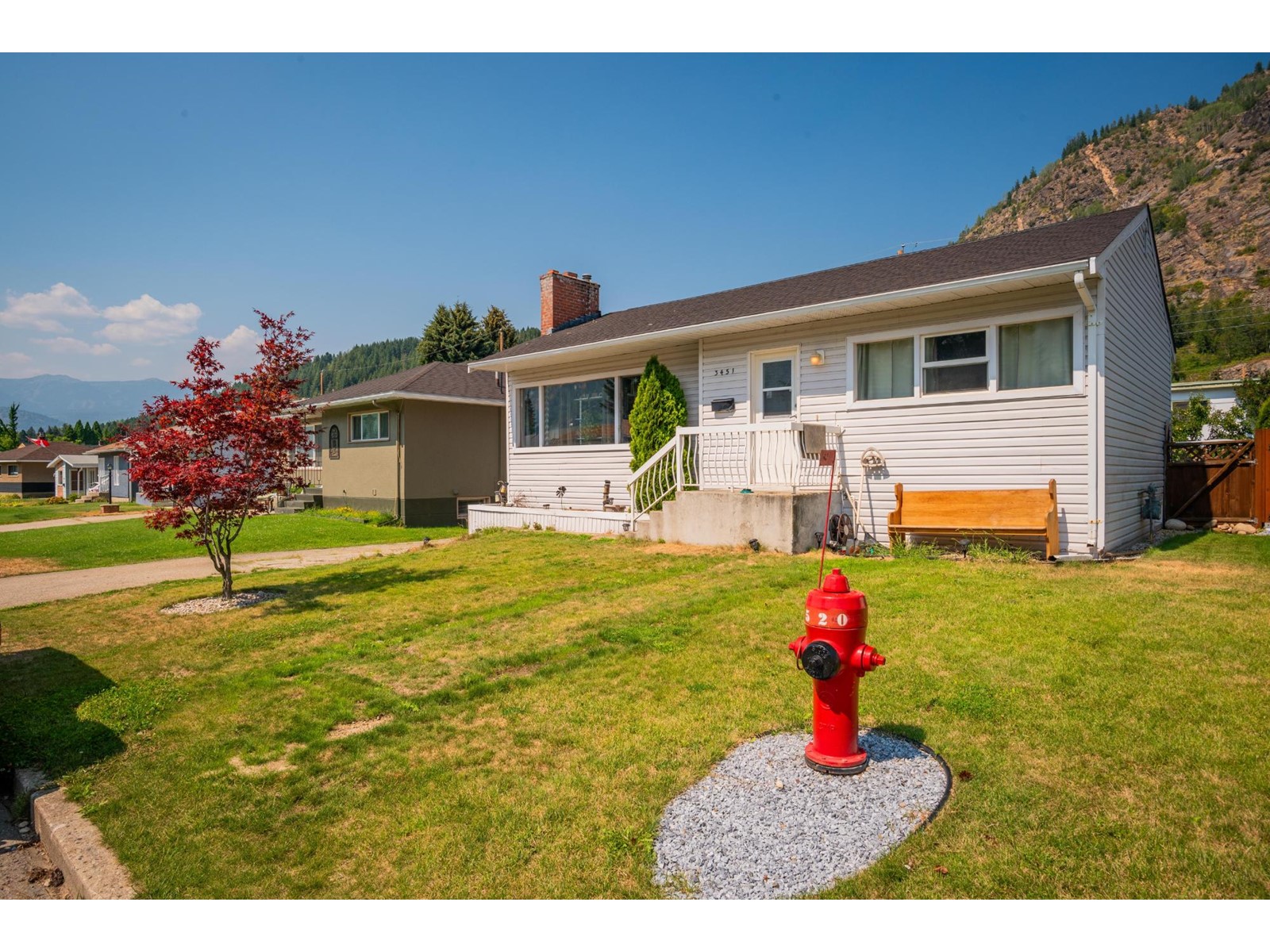 3451 Marigold Drive, Trail, British Columbia  V1R 2X7 - Photo 3 - 2480076