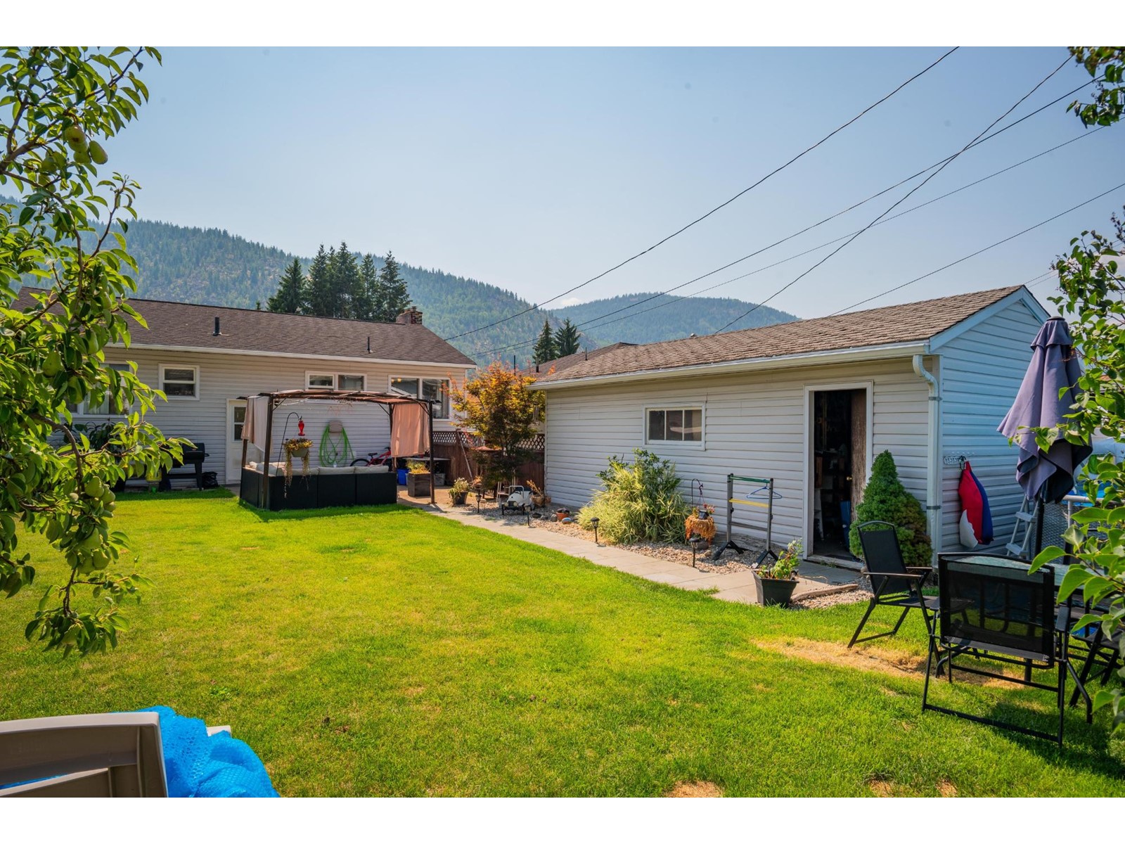 3451 Marigold Drive, Trail, British Columbia  V1R 2X7 - Photo 30 - 2480076