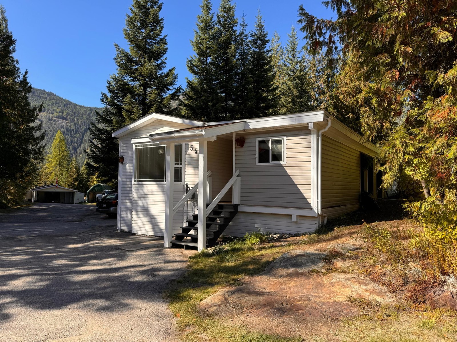 35 - 891 Monte Vista Drive, Rossland, British Columbia  V0G 1Y0 - Photo 1 - 2480071