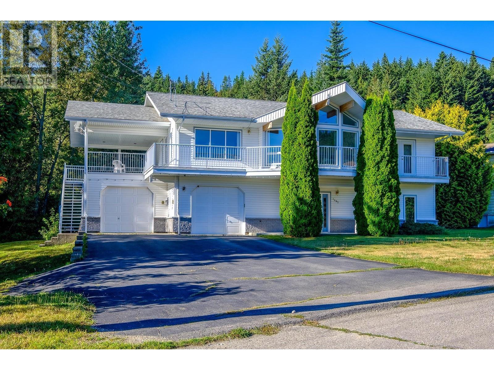 1495 Victoria Avenue, Rossland, British Columbia  V0G 1Y0 - Photo 10 - 2480107