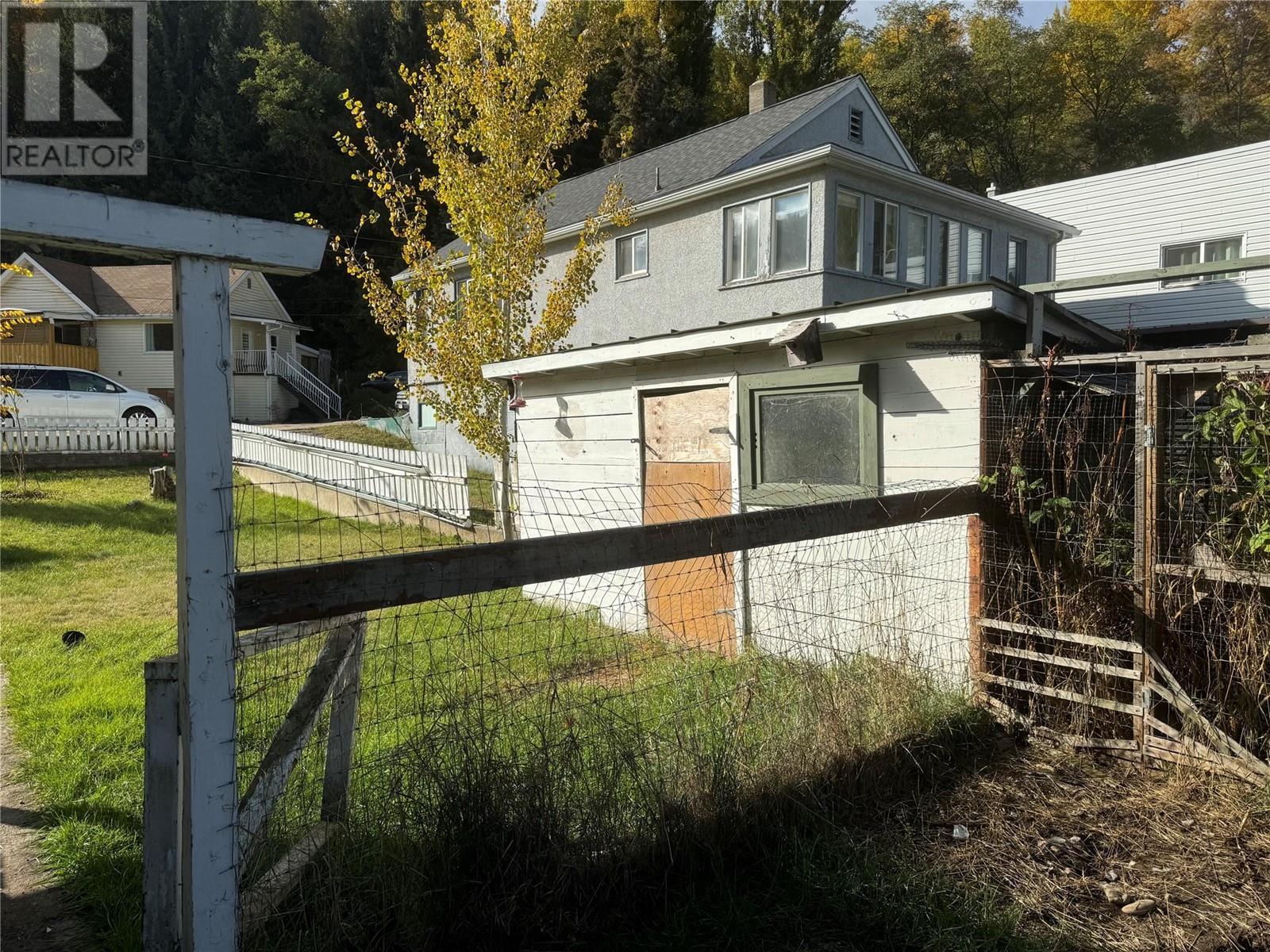 193 Wellington Avenue, Warfield, British Columbia  V1R 2K3 - Photo 10 - 10326617