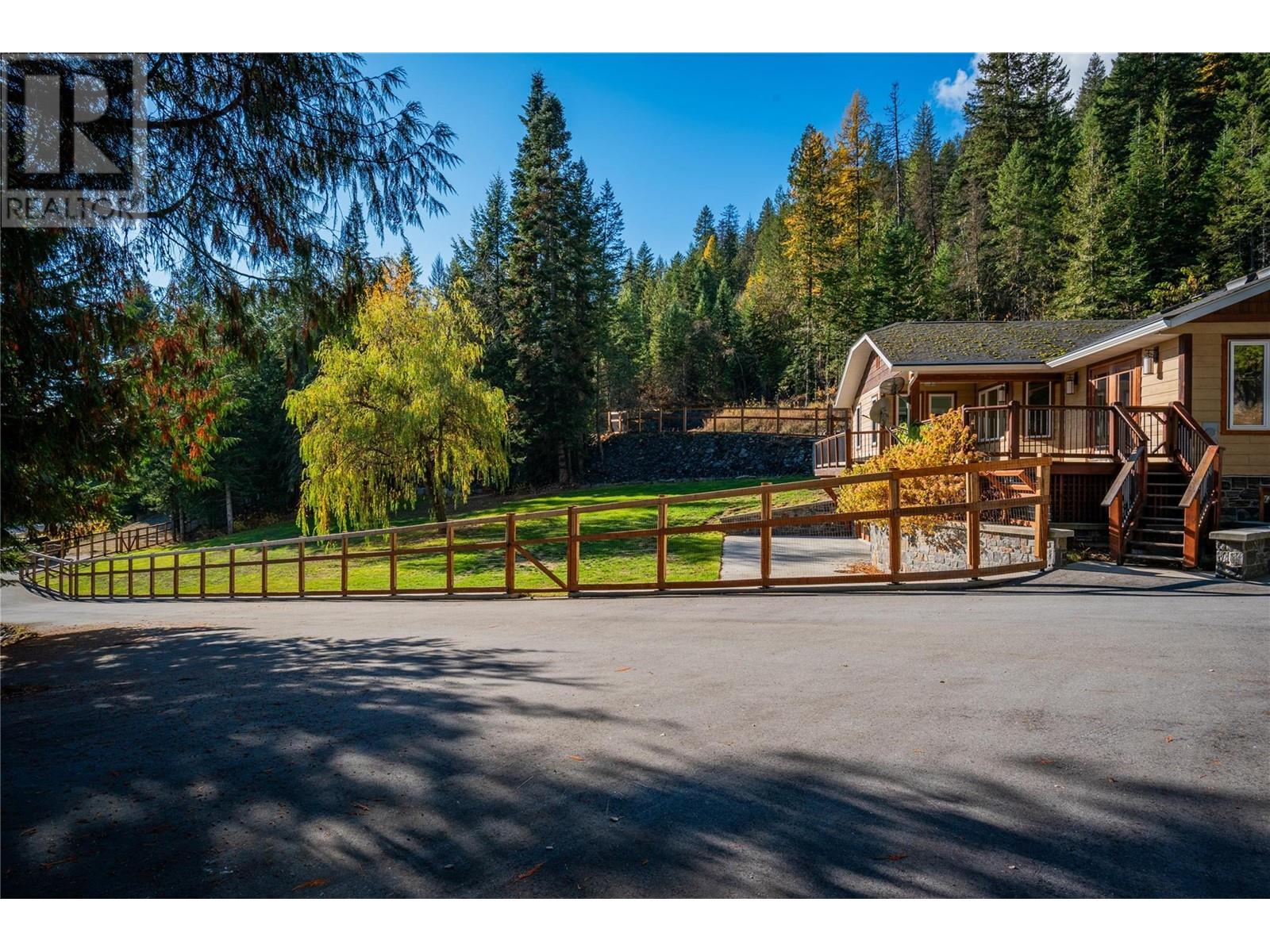 635 Highway 22 Highway Lot# A, Rossland, British Columbia  V0G 1Y0 - Photo 58 - 10326866