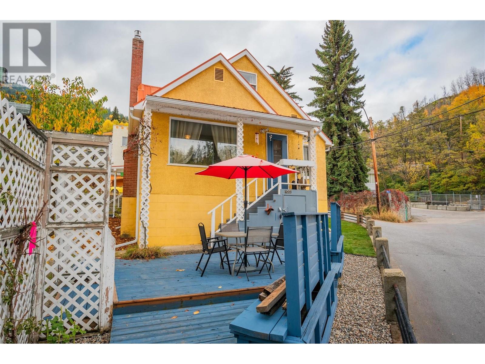 100 Rossland Avenue, Trail, British Columbia  V1R 3M6 - Photo 3 - 10326963