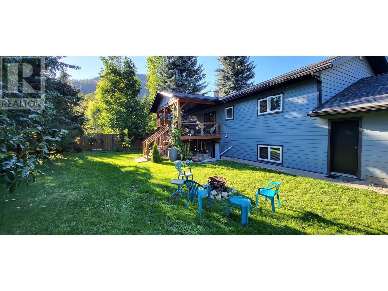 303 Delany Avenue, Slocan, British Columbia  V0G 2C0 - Photo 36 - 10326989