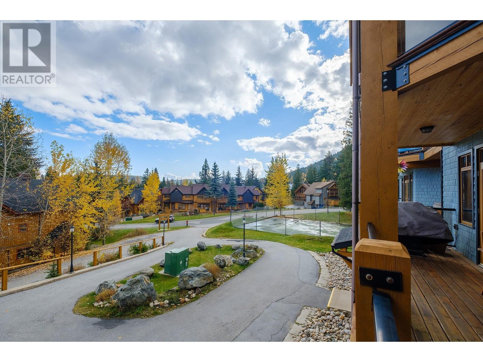 1008 Olaus Way Unit# 8, Rossland, British Columbia  V0G 1Y0 - Photo 6 - 10326737