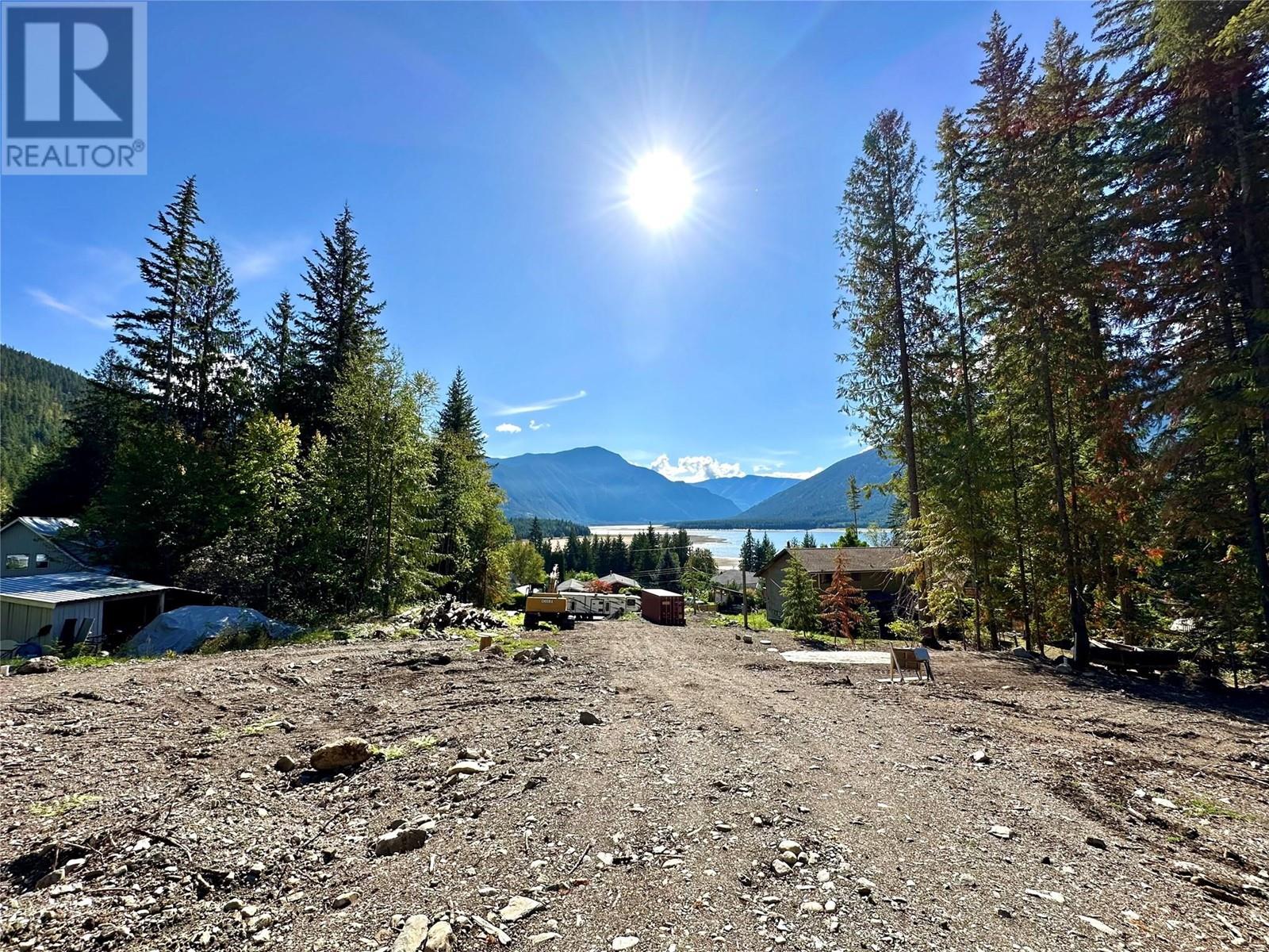 411 Bayview Road, Nakusp, British Columbia  V0G 1R1 - Photo 12 - 10328370