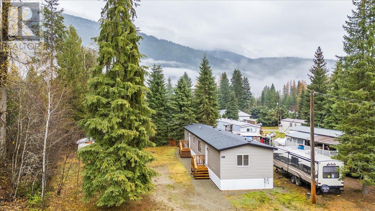 3 Chatum Drive, Salmo, British Columbia  V0G 1Z0 - Photo 2 - 10328230