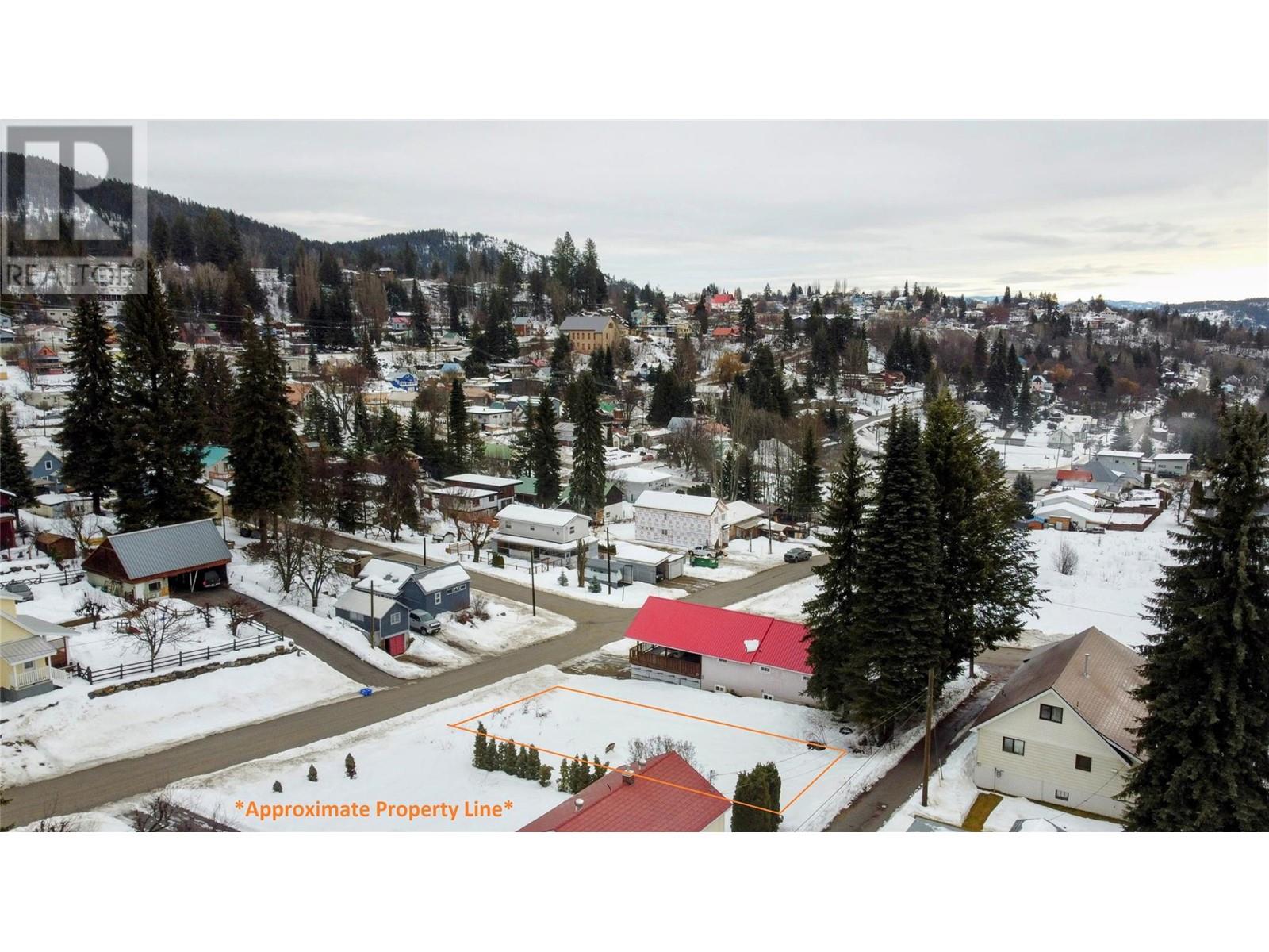 1461 Cook Avenue, Rossland, British Columbia  V0G 1Y0 - Photo 5 - 10329845