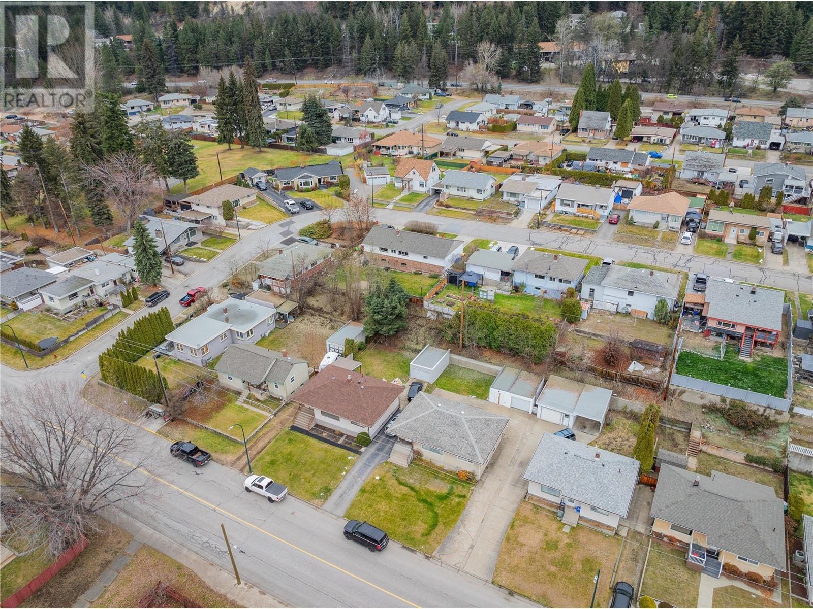 3321 Highway Drive, Trail, British Columbia  V1R 2T6 - Photo 35 - 10330040