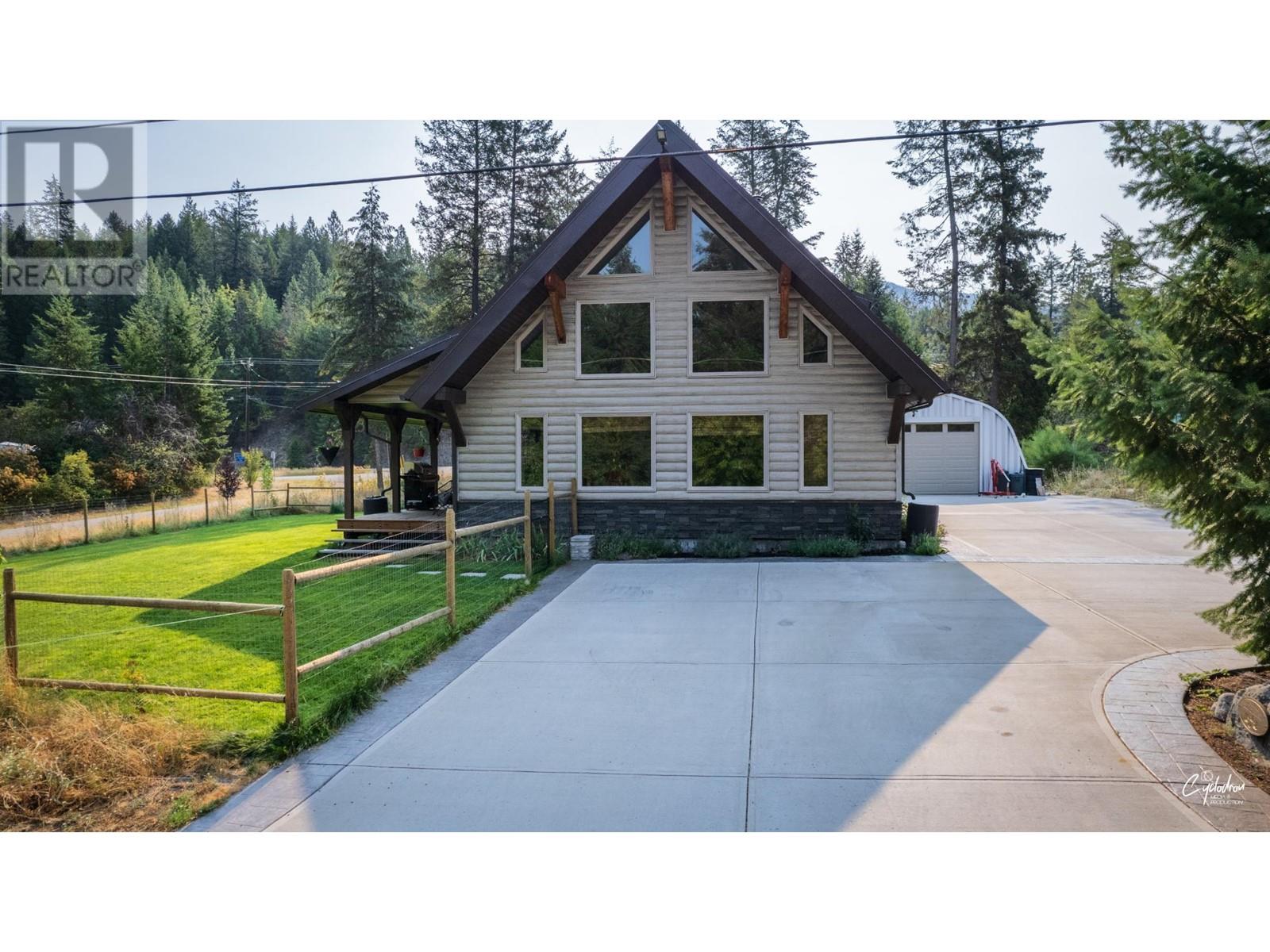 2111 Dunn Road, Christina Lake, British Columbia  V0H 1E2 - Photo 3 - 10330972