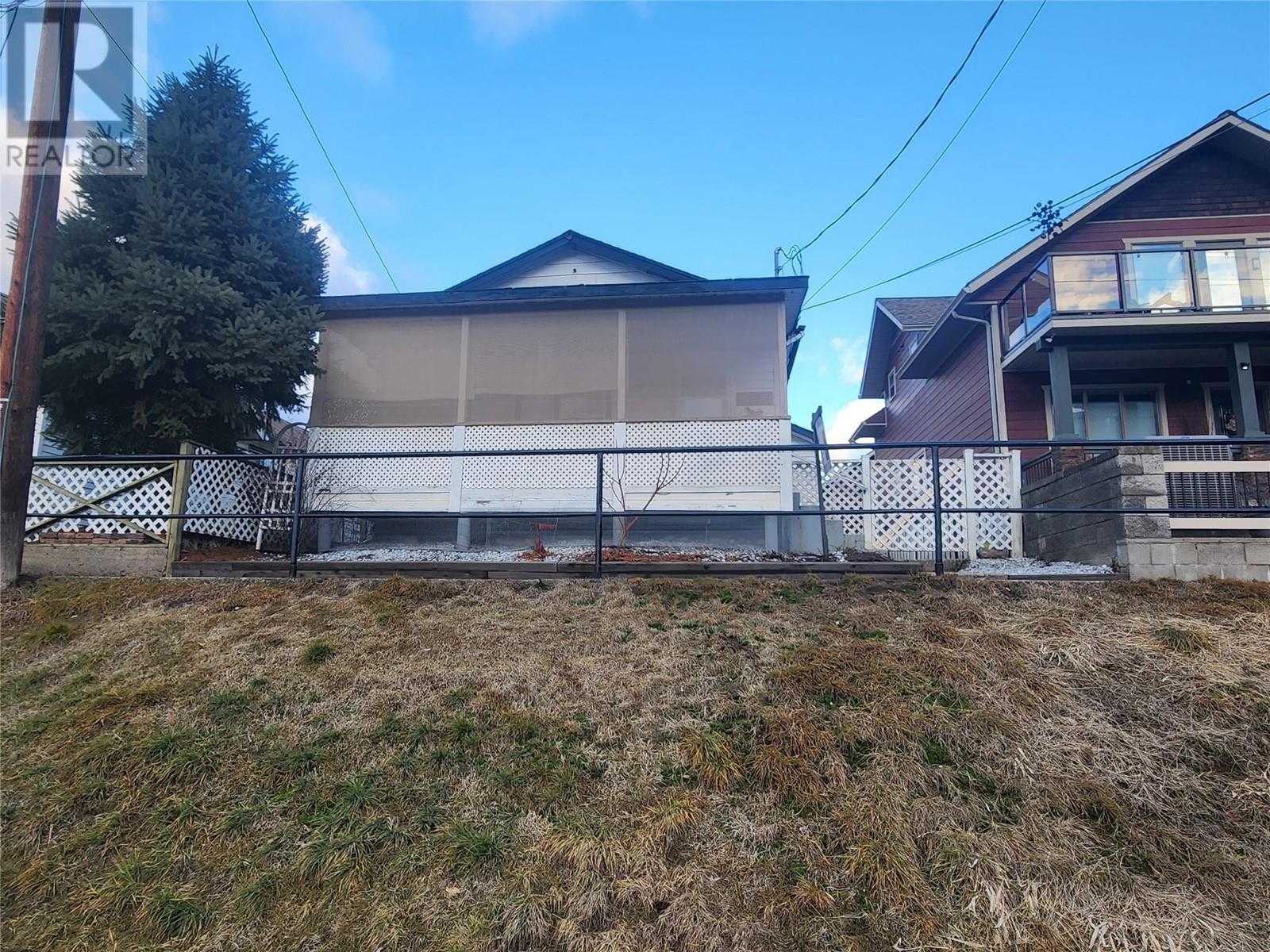 1649 Columbia Avenue, Trail, British Columbia  V1R 1K3 - Photo 22 - 10331314