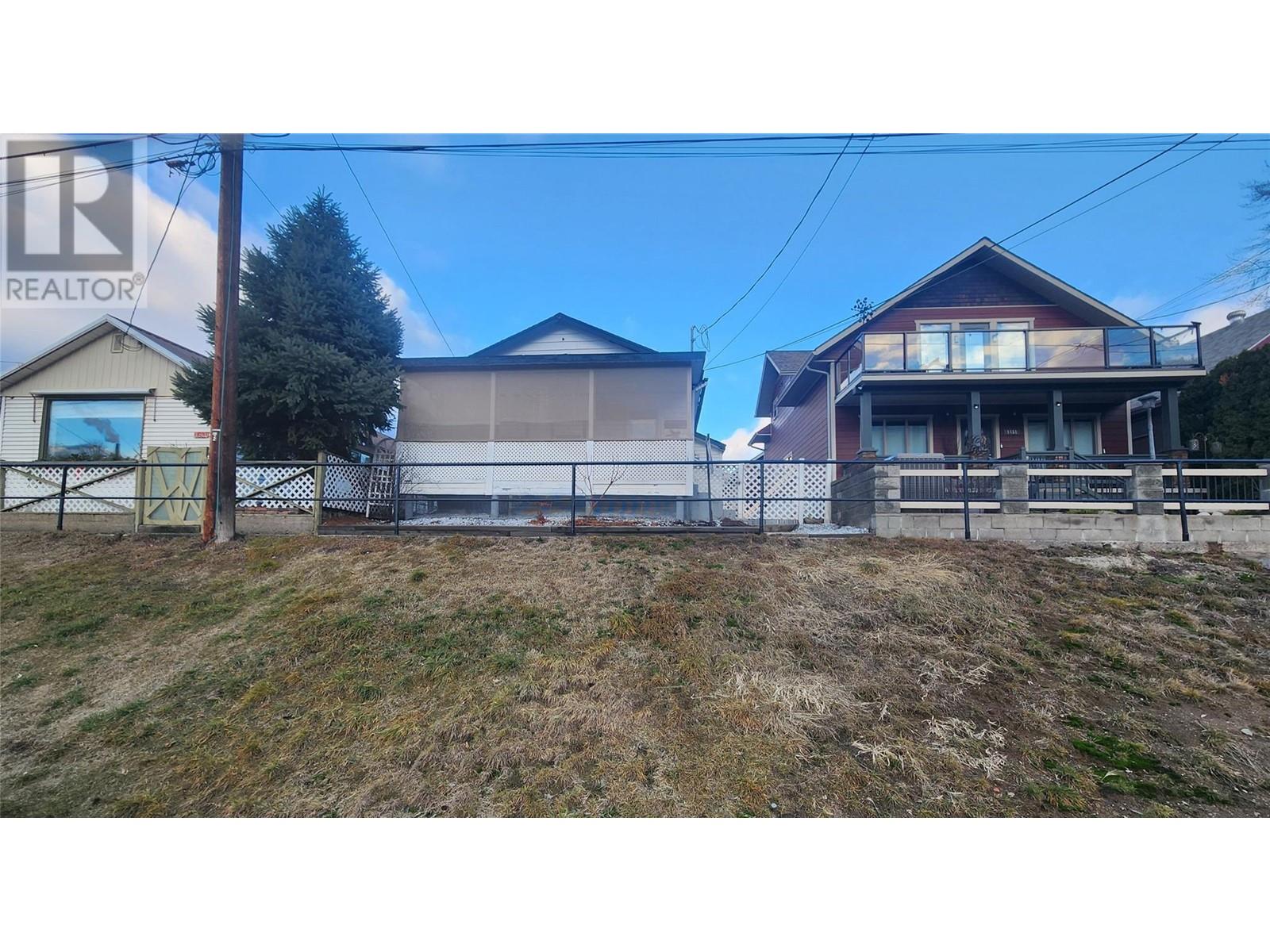 1649 Columbia Avenue, Trail, British Columbia  V1R 1K3 - Photo 24 - 10331314