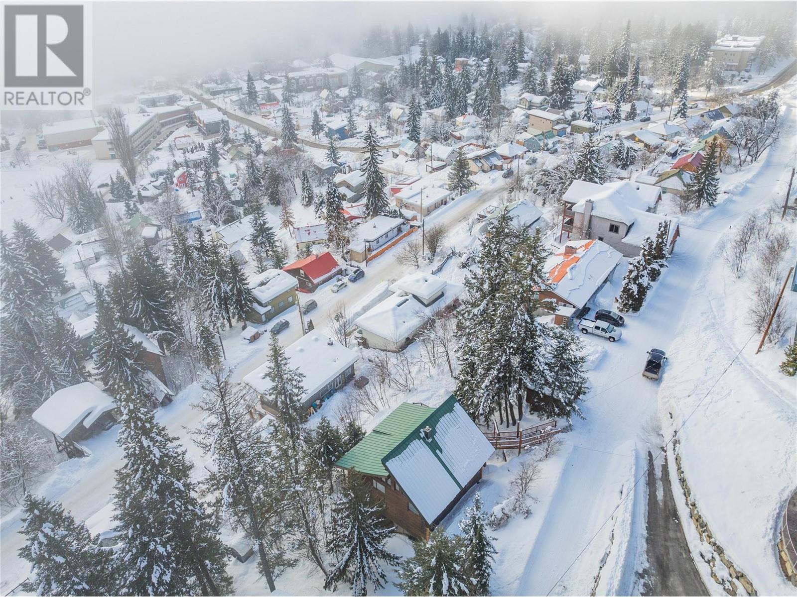 2075 Kirkup Avenue, Rossland, British Columbia  V0G 1Y0 - Photo 63 - 10332021