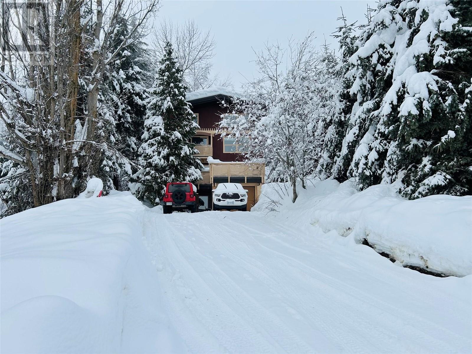 2601 Charlston Street, Rossland, British Columbia  V0G 1Y0 - Photo 4 - 10331367