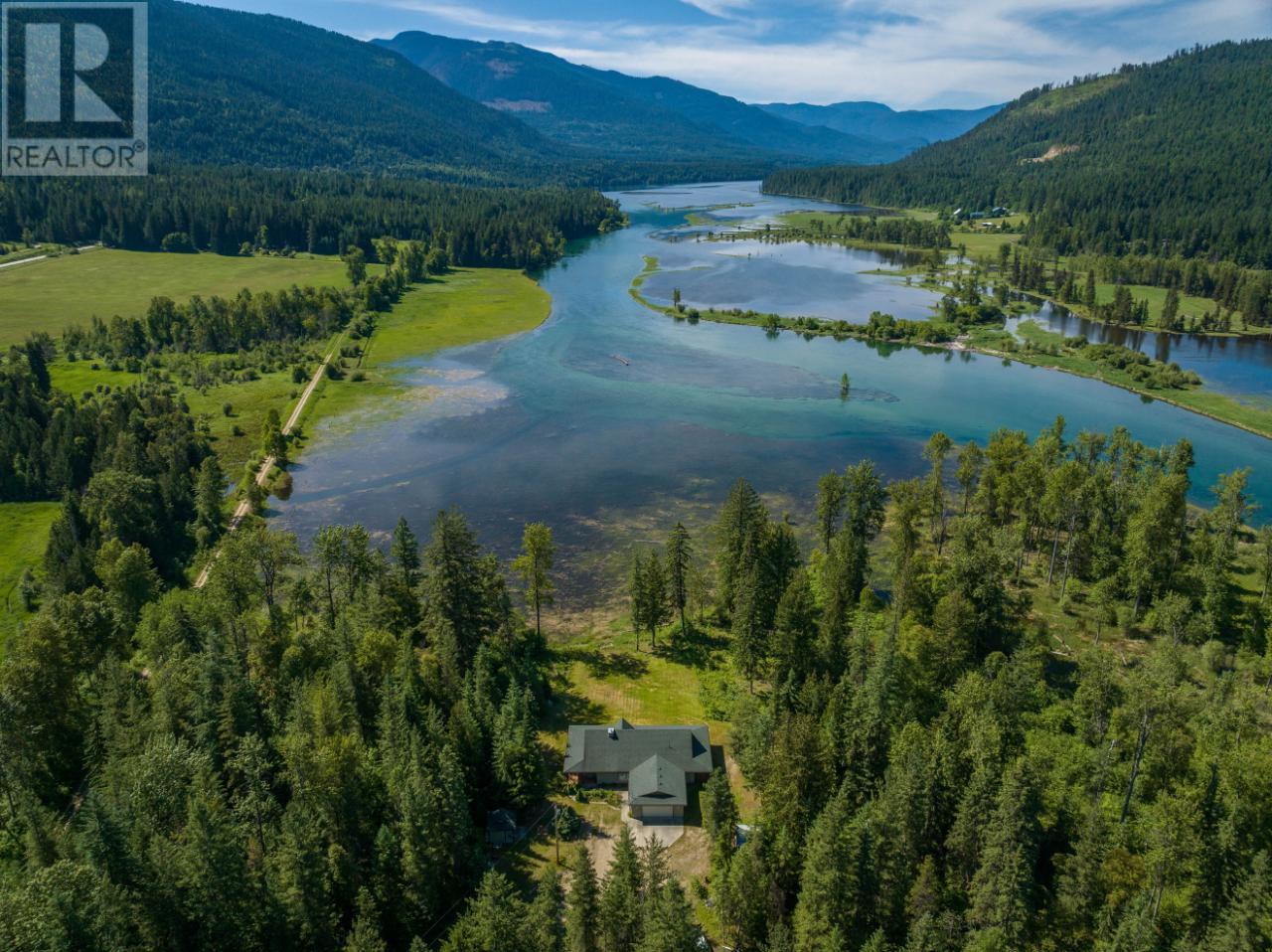 8798 Gravel Pit Road, Slocan, British Columbia  V0G 2C0 - Photo 4 - 10332700