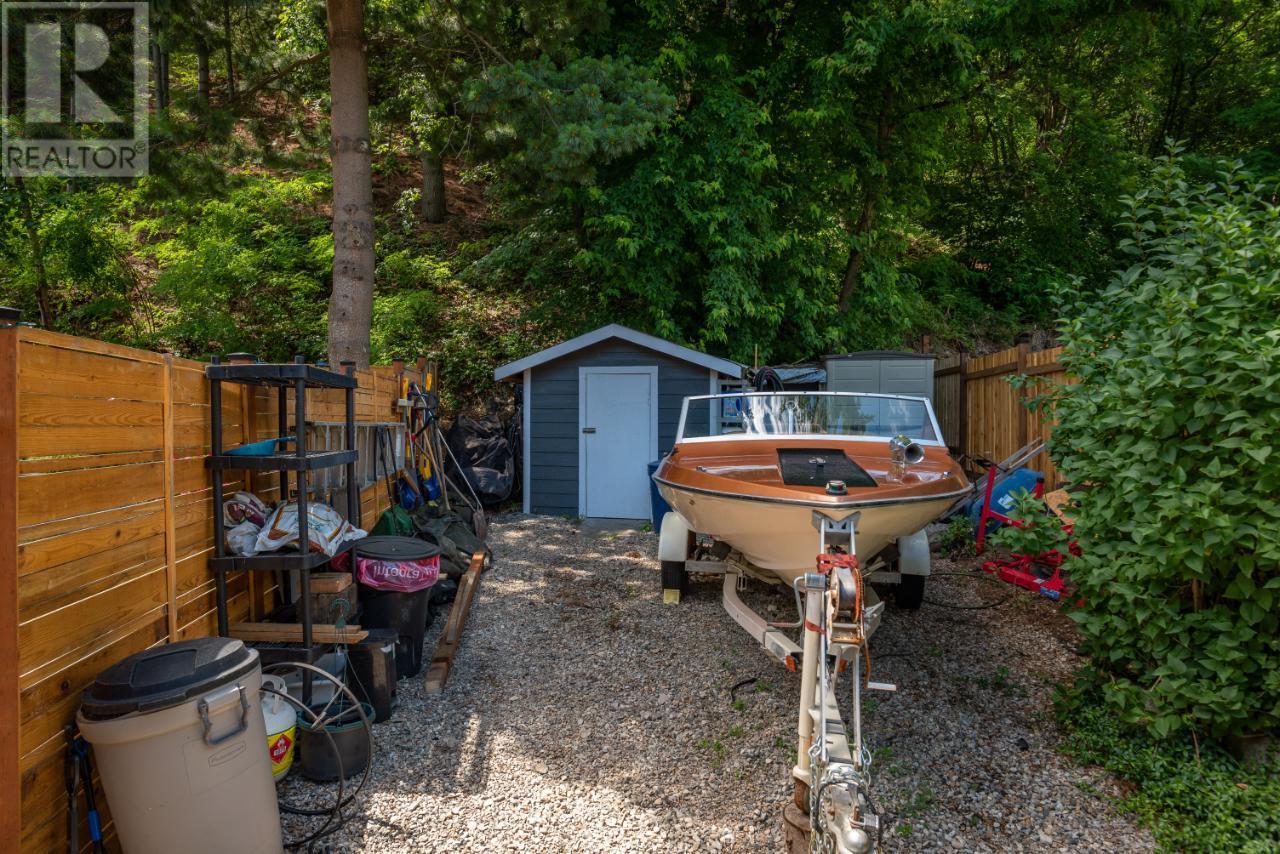 2201 Mcbride Street, Trail, British Columbia  V1R 3A6 - Photo 60 - 10333240