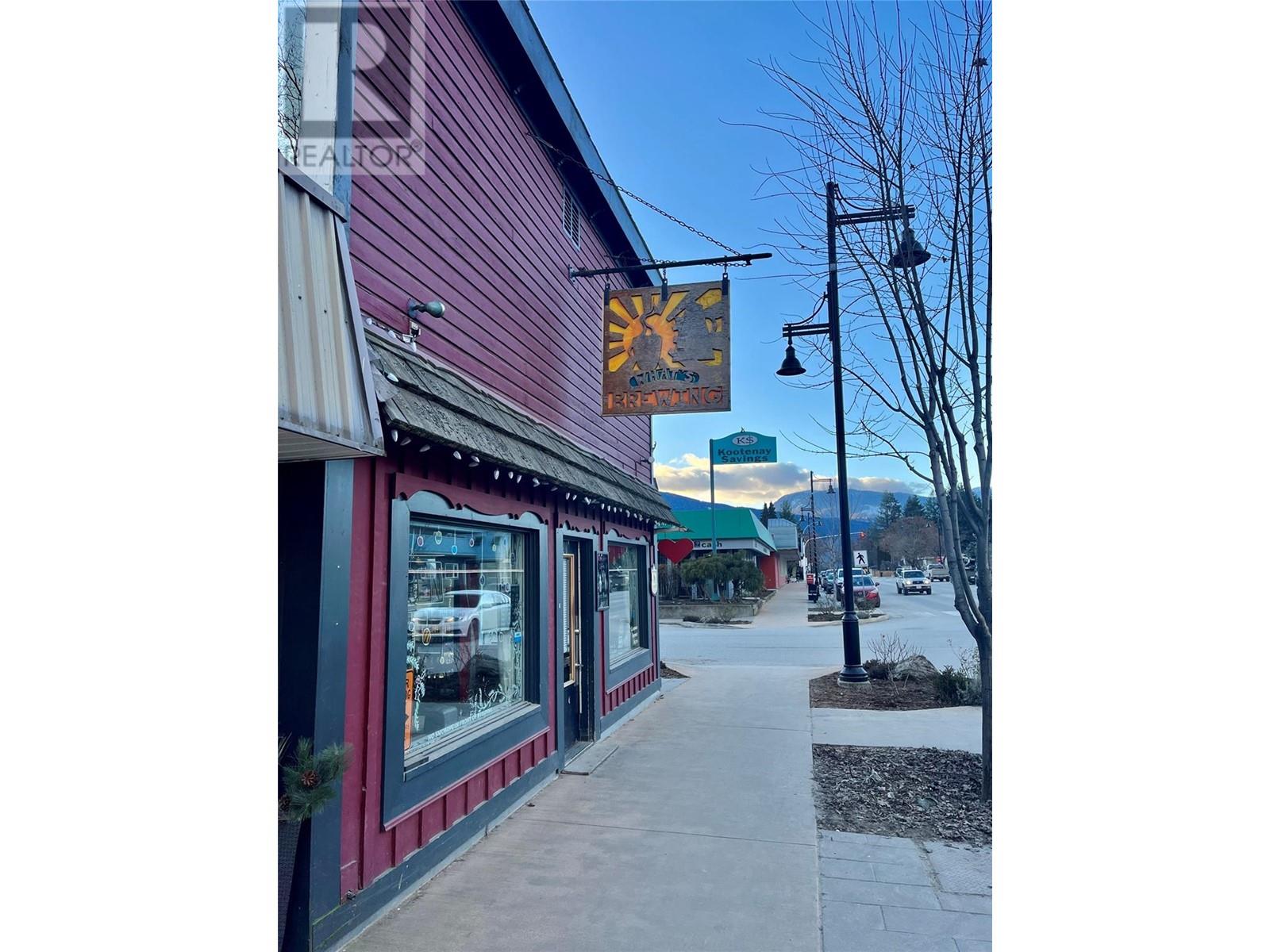 420 Broadway Street, Nakusp, British Columbia  V0G 1R0 - Photo 3 - 10332767