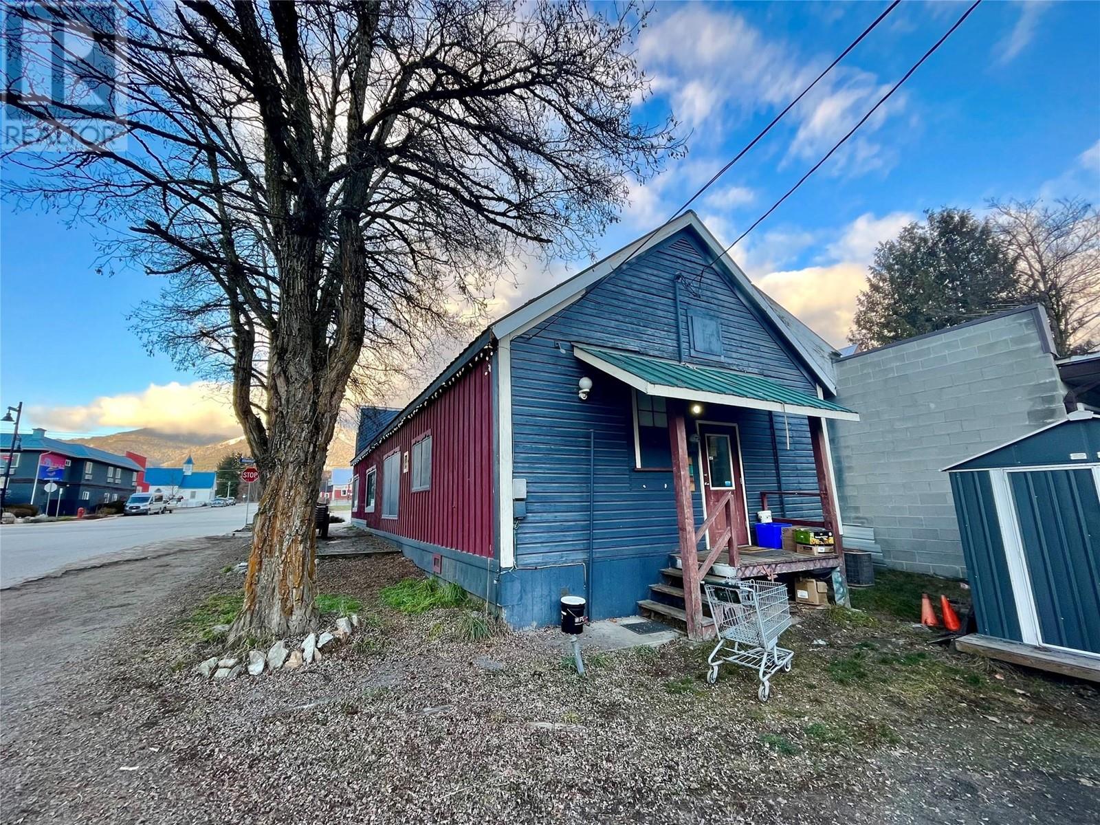 420 Broadway Street, Nakusp, British Columbia  V0G 1R0 - Photo 5 - 10332767