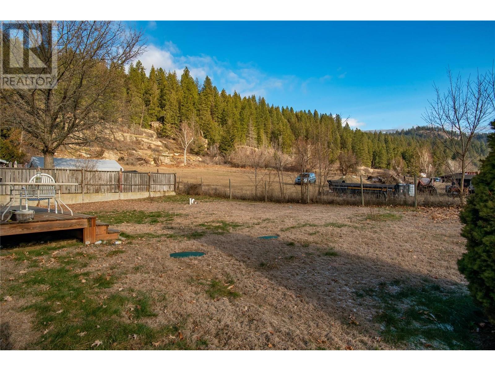 1085 Clarke Road, Castlegar, British Columbia  V0G 1X0 - Photo 21 - 10332092