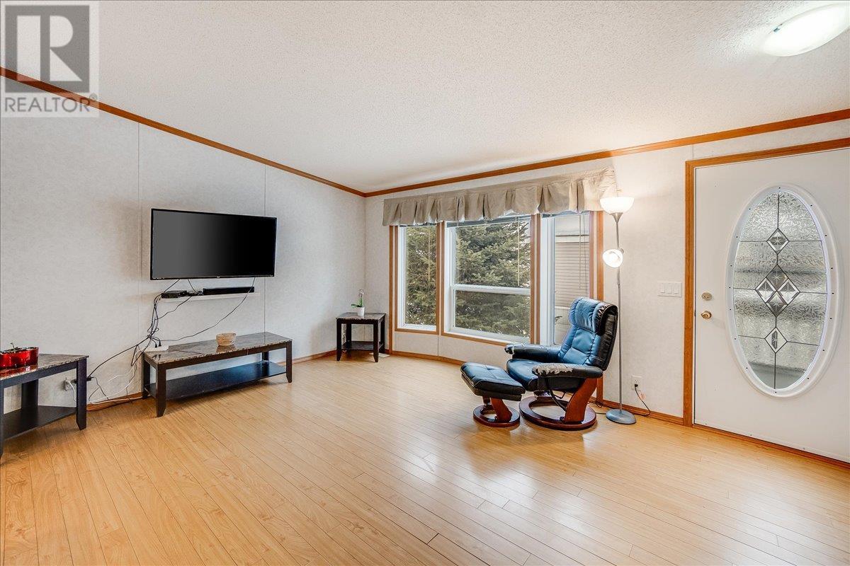 916 Airport Road Highway Unit# 10, Salmo, British Columbia  V0G 1Z0 - Photo 27 - 10333815