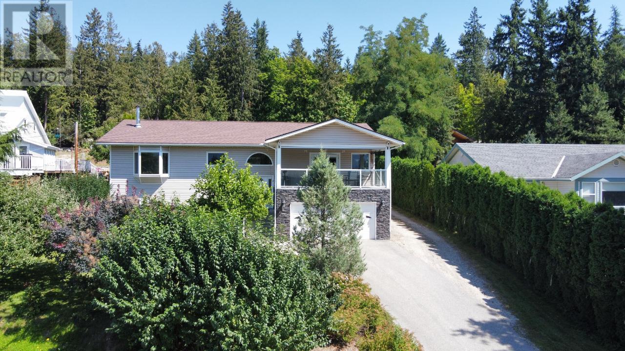 303 Nelson Avenue, Nakusp, British Columbia  V0G 1R0 - Photo 40 - 10334386