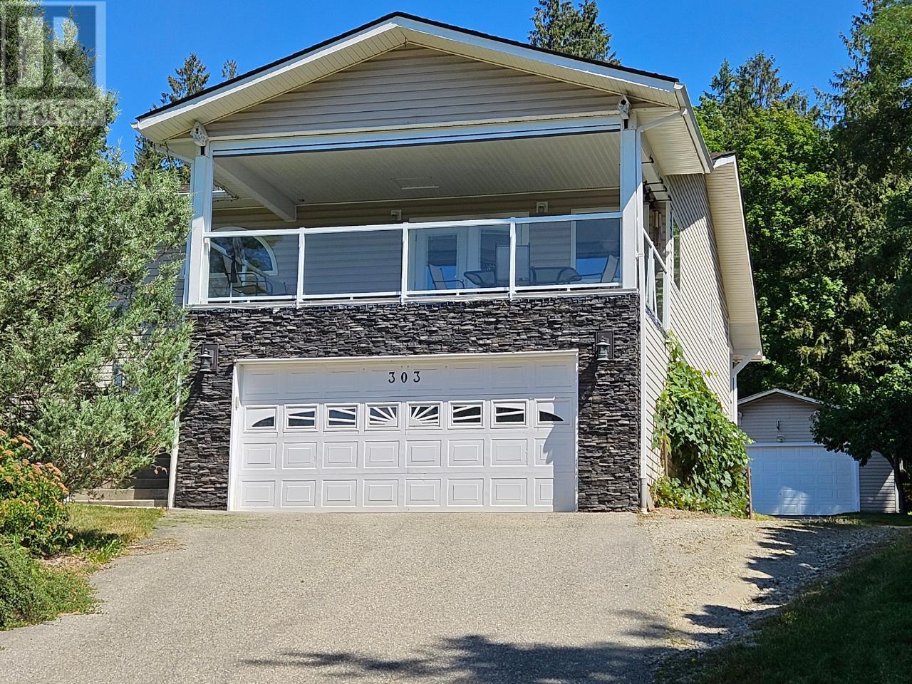 303 Nelson Avenue, Nakusp, British Columbia  V0G 1R0 - Photo 41 - 10334386