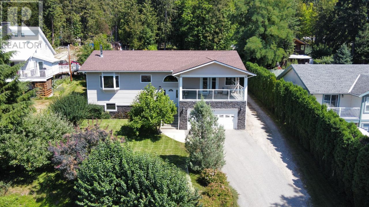 303 Nelson Avenue, Nakusp, British Columbia  V0G 1R0 - Photo 42 - 10334386