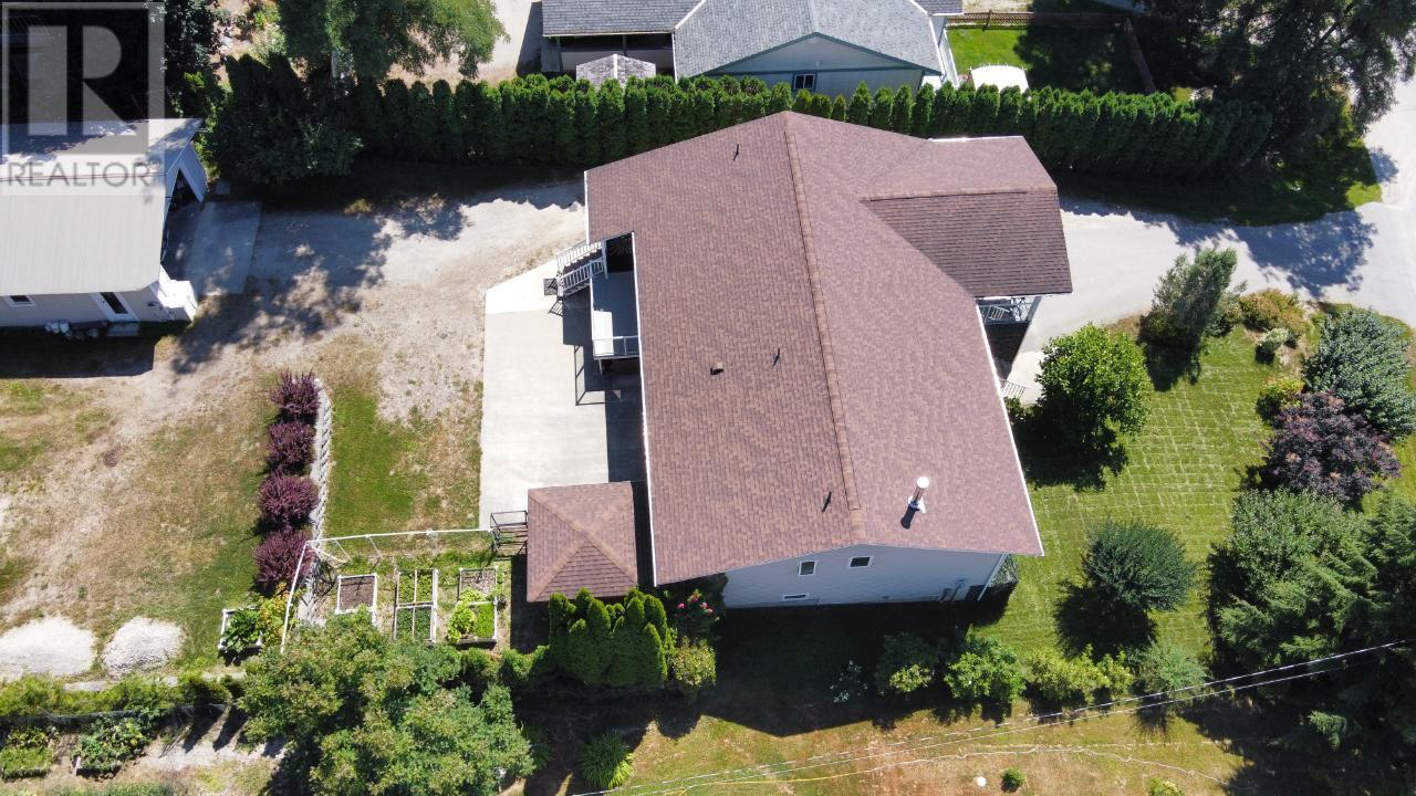 303 Nelson Avenue, Nakusp, British Columbia  V0G 1R0 - Photo 52 - 10334386