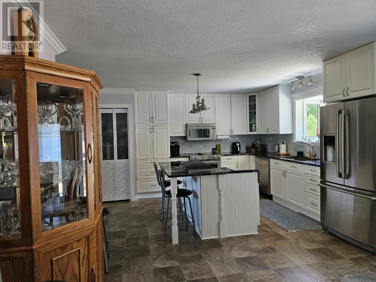 303 Nelson Avenue, Nakusp, British Columbia  V0G 1R0 - Photo 6 - 10334386