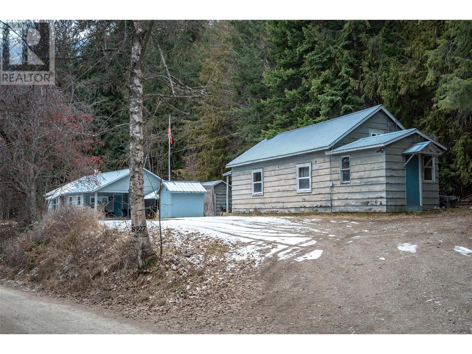 8927 Koehle Road, Kaslo, British Columbia  V0G 1M0 - Photo 12 - 10334476