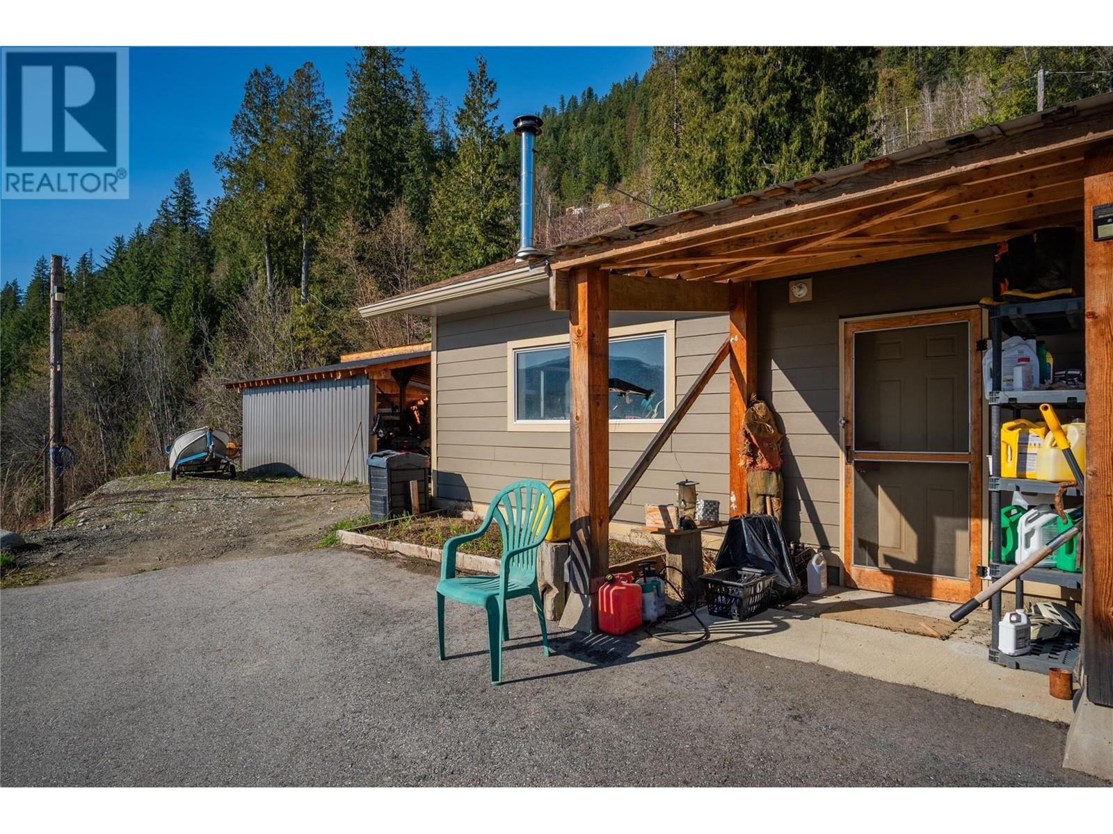 3558 Sprague Street, Ainsworth, British Columbia  V0G 1A0 - Photo 11 - 10335732