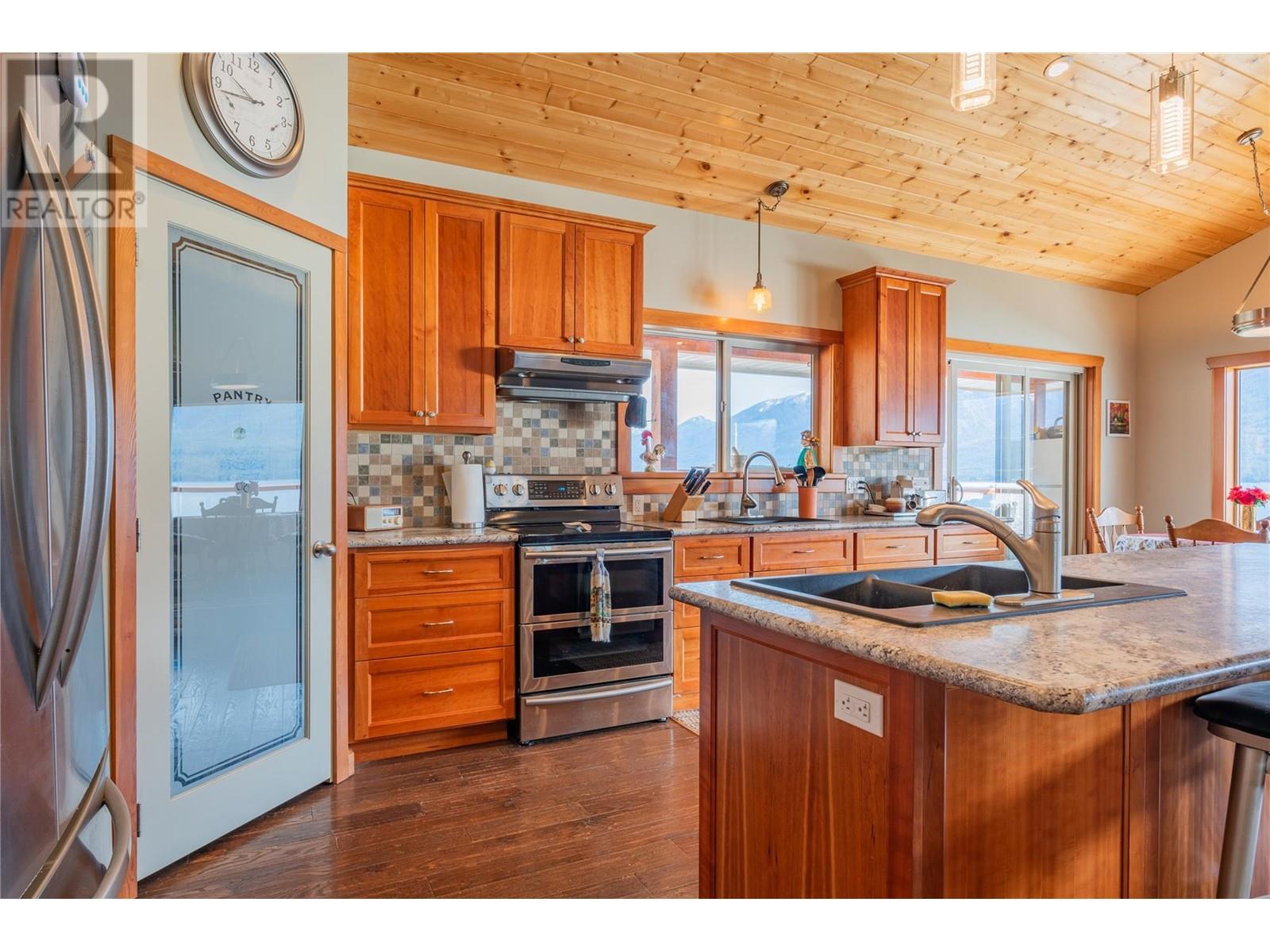 3558 Sprague Street, Ainsworth, British Columbia  V0G 1A0 - Photo 33 - 10335732