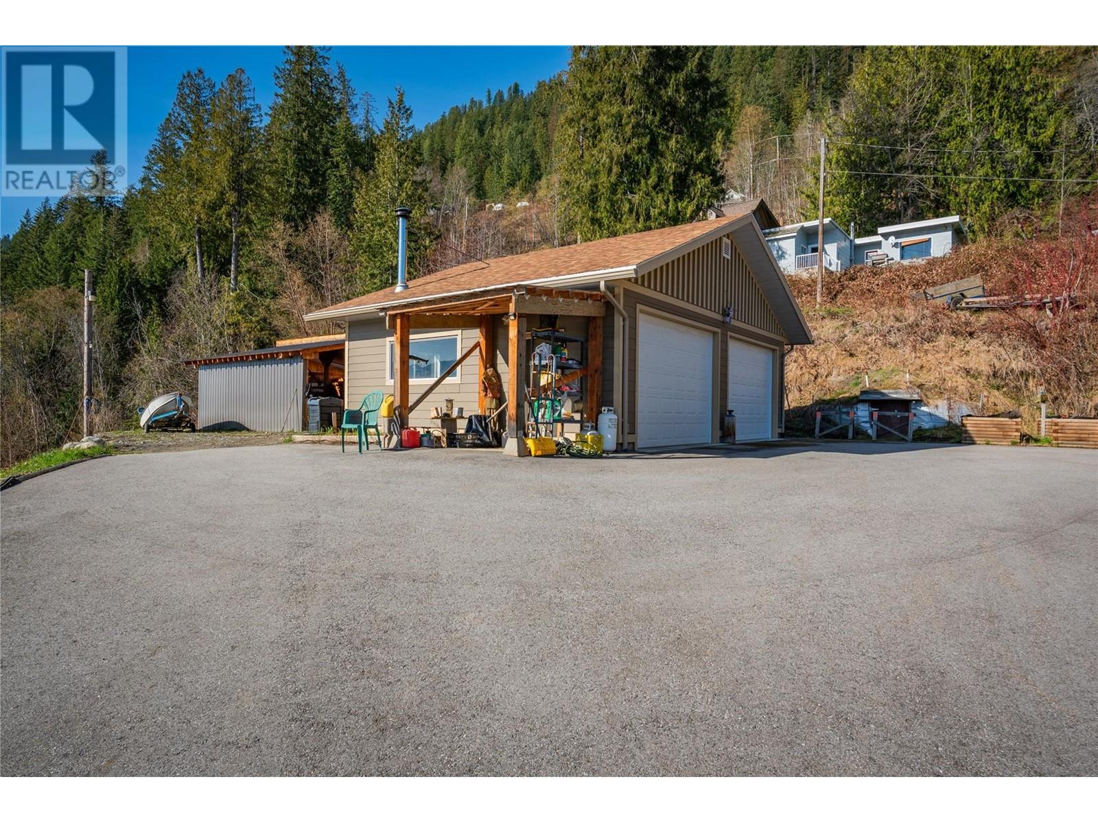 3558 Sprague Street, Ainsworth, British Columbia  V0G 1A0 - Photo 9 - 10335732