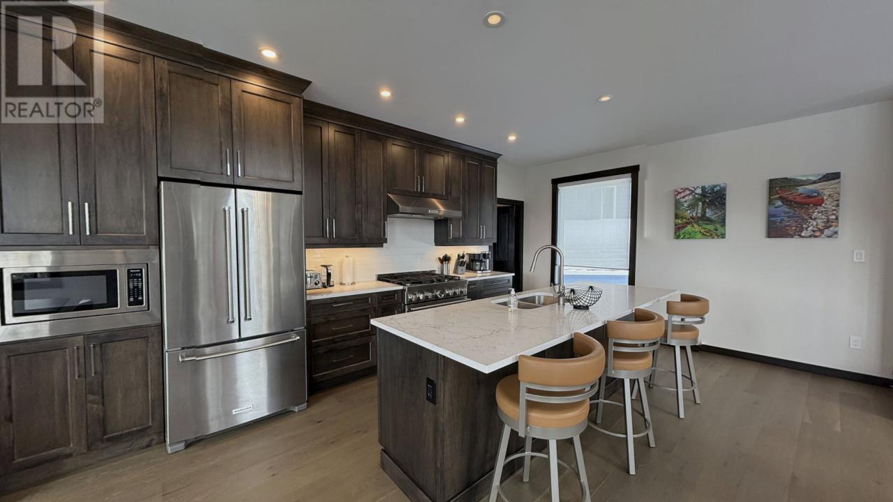 2001 Crest Road Unit# B, Rossland, British Columbia  V0G 1Y0 - Photo 20 - 10336167