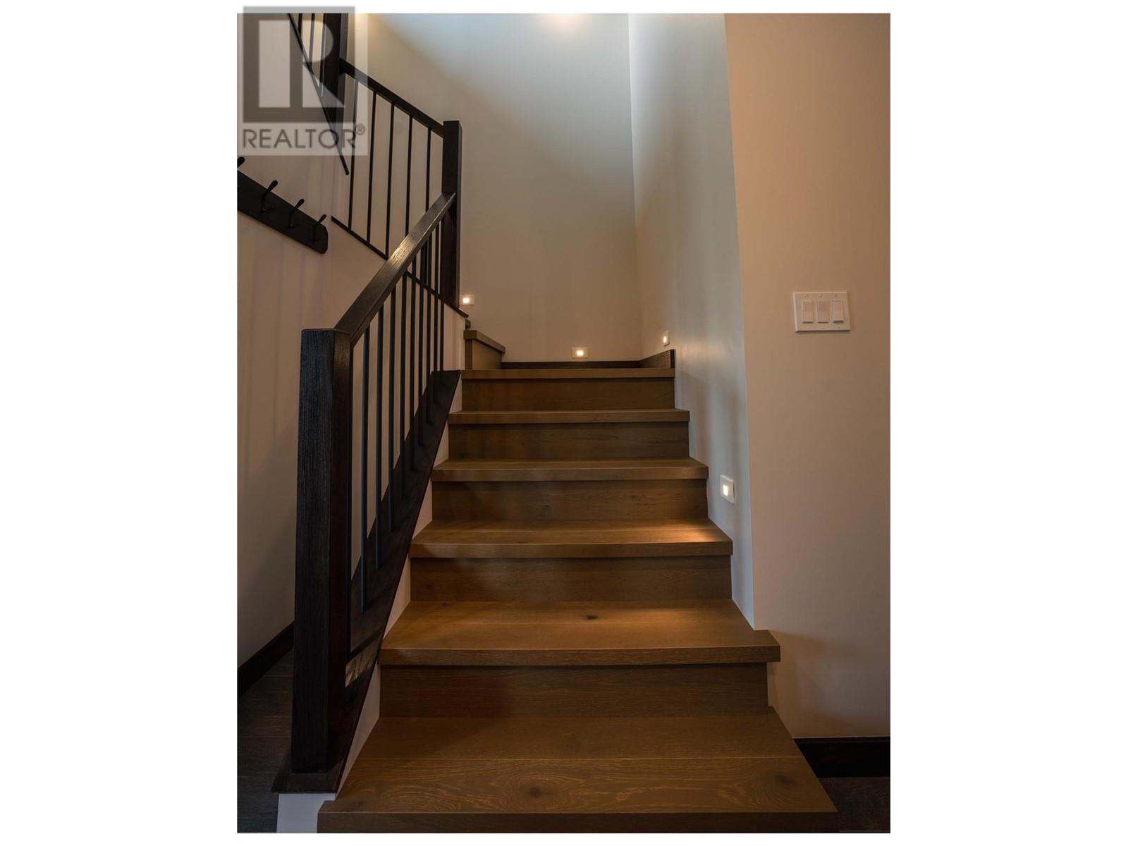 2001 Crest Road Unit# B, Rossland, British Columbia  V0G 1Y0 - Photo 27 - 10336167