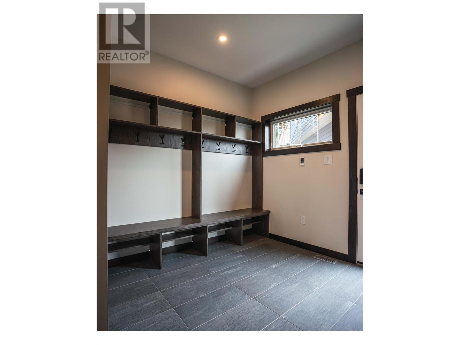 2001 Crest Road Unit# B, Rossland, British Columbia  V0G 1Y0 - Photo 31 - 10336167