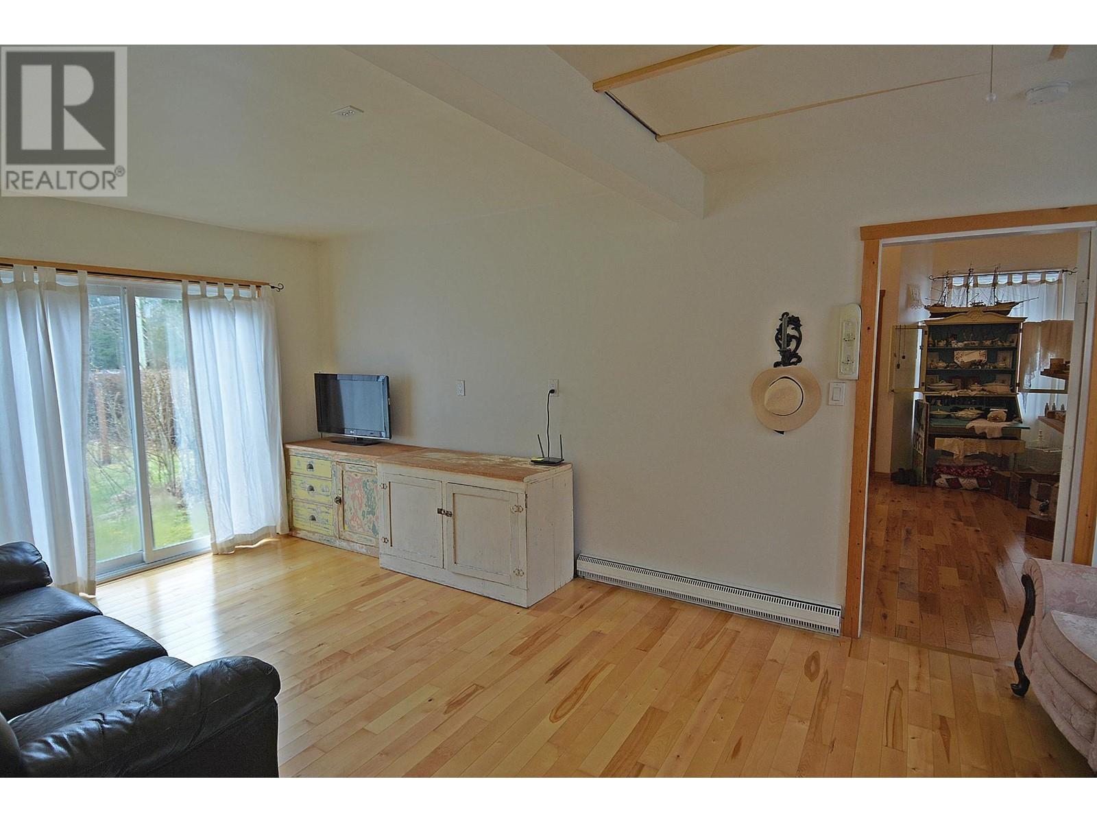 124 Lake Avenue, Silverton, British Columbia  V0G 1S0 - Photo 11 - 10336864