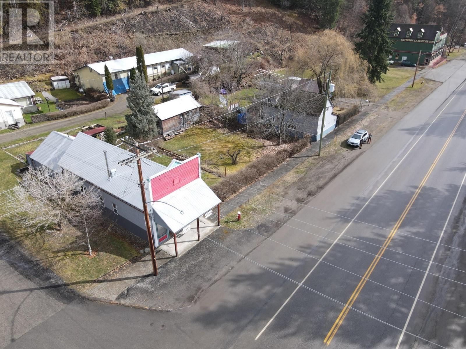 124 Lake Avenue, Silverton, British Columbia  V0G 1S0 - Photo 3 - 10336864