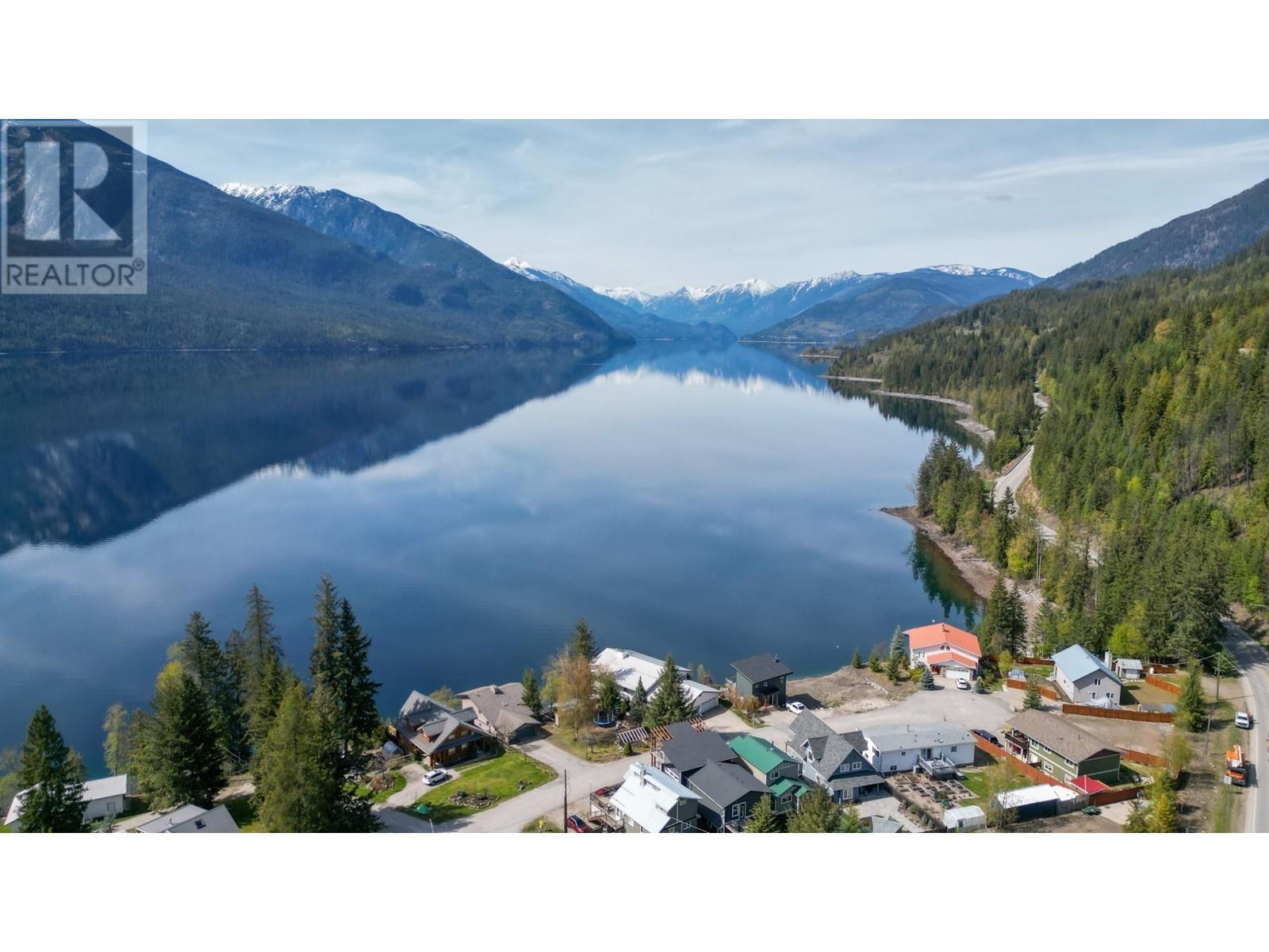 803 Silver Cove Drive, Silverton, British Columbia  V0G 1S0 - Photo 4 - 10336937