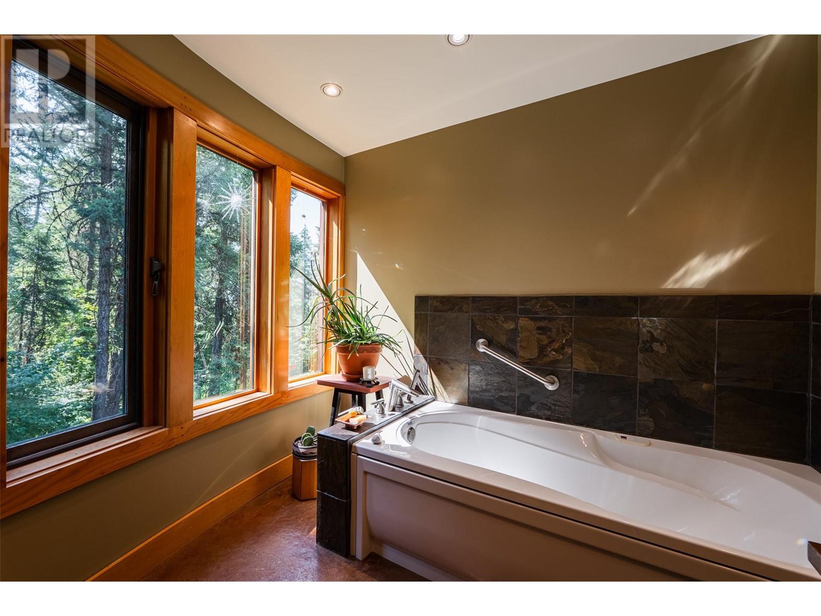 4306 View Ridge Road, Nelson, British Columbia  V0G 2G3 - Photo 28 - 10336997