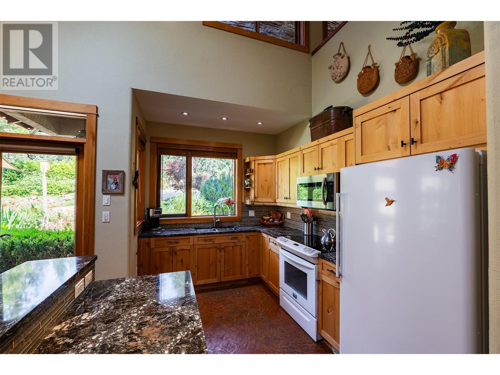 4306 View Ridge Road, Nelson, British Columbia  V0G 2G3 - Photo 8 - 10336997