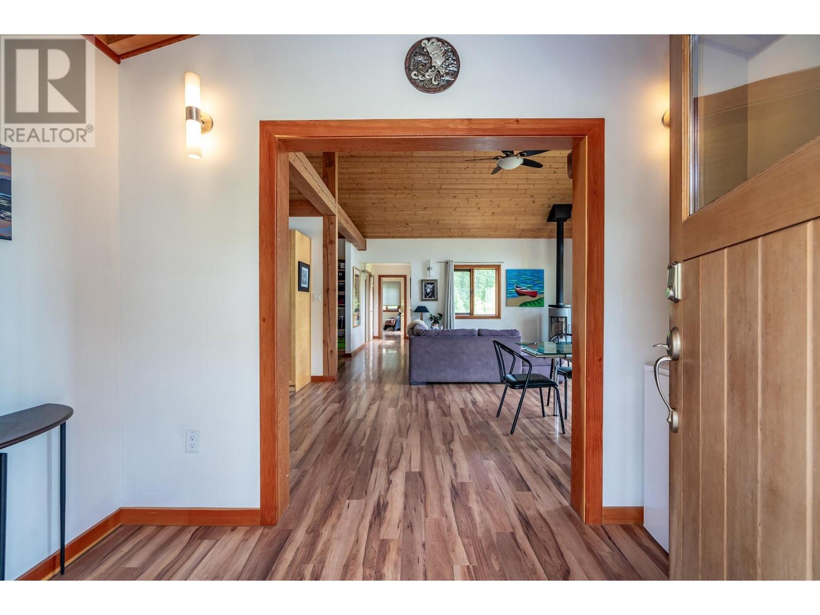 296 Full Moon Road, Rosebery, British Columbia  V0G 1S1 - Photo 10 - 10336315