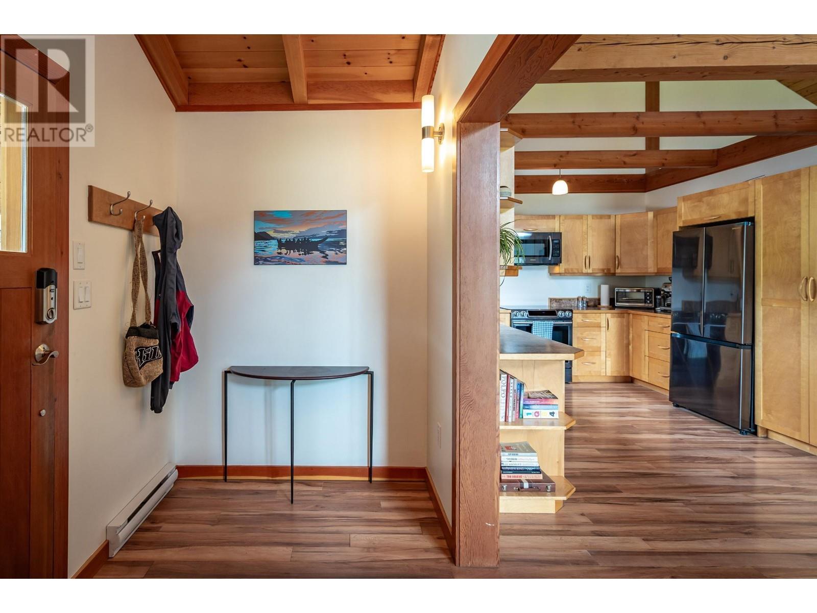296 Full Moon Road, Rosebery, British Columbia  V0G 1S1 - Photo 12 - 10336315