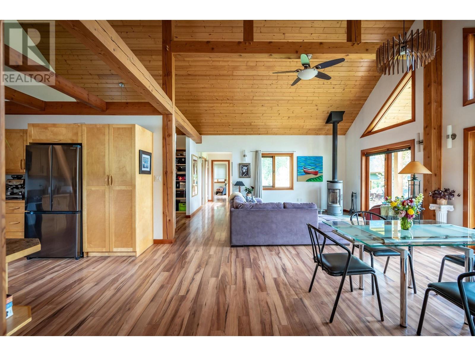 296 Full Moon Road, Rosebery, British Columbia  V0G 1S1 - Photo 13 - 10336315