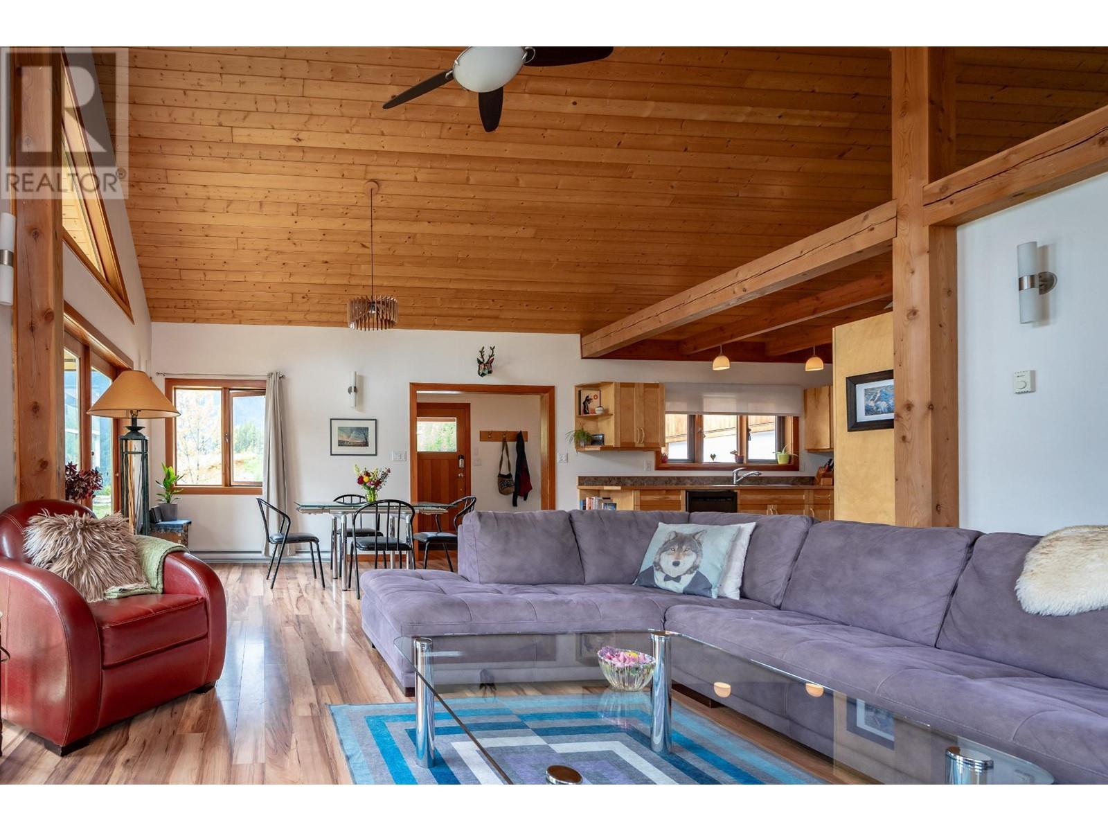 296 Full Moon Road, Rosebery, British Columbia  V0G 1S1 - Photo 18 - 10336315